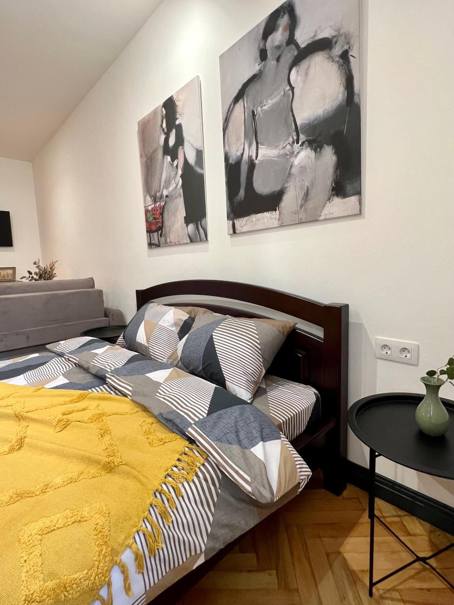 Art Apartment Glebova Lviv Exterior photo
